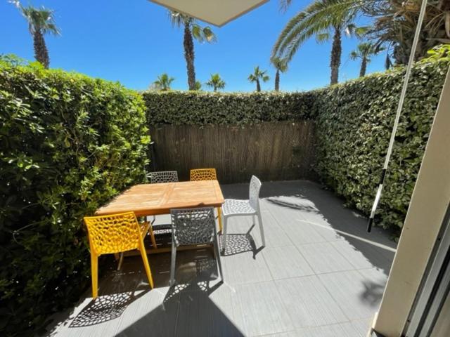 Rez De Jardin + Terrasse Piscine Et Acces Direct Plage Apartment Saint-Cyprien  Exterior photo